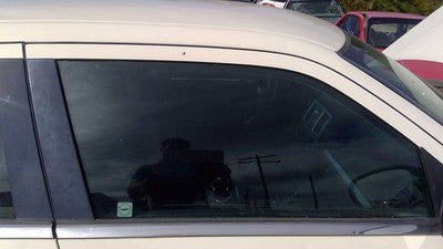 2005-2010 Chrysler 300 Passenger Right Front Side Window Door Glass Oem