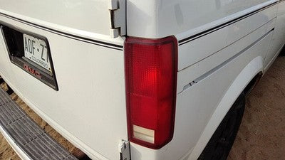 1985-2005 Gmc Safari Passenger Right Tail Light Brake Lamp Oem Rear 05978024