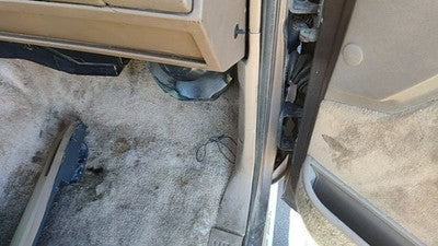 1994 Chevy Suburban Passenger Right Lower Kick Trim Panel Oem Tan