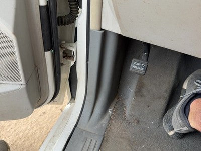 2010 Chrysler Town & Country Driver Left Lower Kick Trim Panel Oem Gray