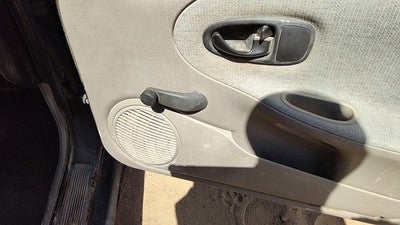 1996-1998 Saturn Sl1 Passenger Right Front Inside Door Trim Panel Only Oem Gray