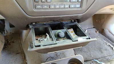 2003-2004 Lincoln Town Car Ash Tray Assembly Oem Slide Out Dash Gray