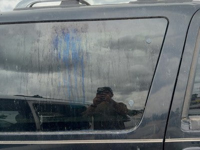 00-02 Ford Expedition Passenger Right Rear Quarter Glass Back Side Window Oem