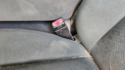 07-14 Chevy Silverado 2500 Driver Left Front Seat Belt Buckle Receiver Ebony 19D