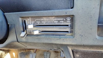 82-86 Oldsmobile Firenza Temperature Control Module In Dash Heater Ac Head Unit