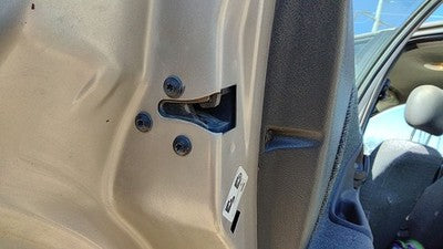 1995-2005 Chevy Cavalier Driver Left Rear Door Latch With Rods/Cables Oem Back
