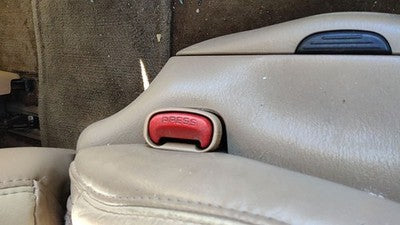1998 Town & Country Passenger Right Front Seat Belt Buckle Receiver Oem K5 Camel