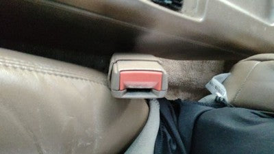 1994 Chevy Suburban Driver Left Front Seat Belt Buckle Receiver Oem Tan