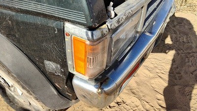 93-95 Pathfinder Nissan Pathfinder Passenger Right Front Turn Signal Light Lamp