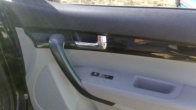 2011 Kia Sorento Passenger Right Front Inside Door Trim Panel Only Oem Black Eb