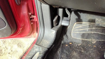 2007 Buick Lucerne Driver Left Lower Kick Trim Panel Oem Ebony 193