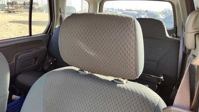 2002-2004 Nissan Xterra Pair Of Front Headrests Oem Left Right Set Seat