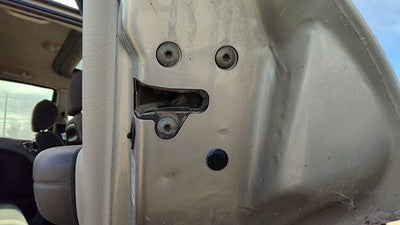 01-10 Chrysler Pt Cruiser Passenger Right Rear Door Latch With Rods/Cables Back