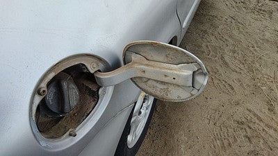 1997 Ford Taurus Fuel Tank Door With Hinge Gas Lid Oem Filler Silver Ts