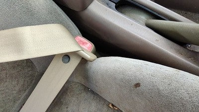 2000-2003 Nissan Sentra Passenger Right Front Seat Belt Buckle Receiver Sand H