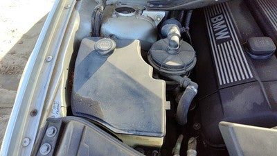 2004-2010 Bmw X3 Windshield Washer Fluid Reservoir With Pump Oem Wiper Tank
