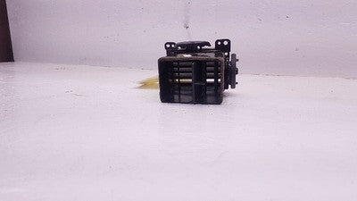 2006 Mitsubishi Endeavor Center Right Dash Air A/C Vent Oem