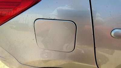 2007-2011 Nissan Versa Fuel Tank Door With Hinge Gas Lid Oem Filler Silver K23