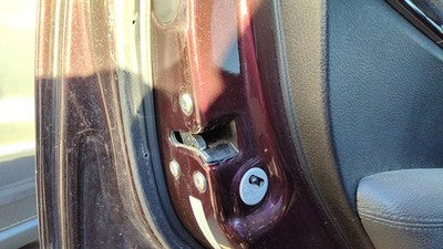 2011-2015 Kia Sorento Driver Left Rear Door Latch With Rods/Cables Oem Back