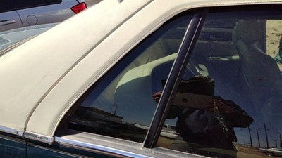 98-04 Seville Passenger Right Rear Vent Window Back Door Glass With Frame