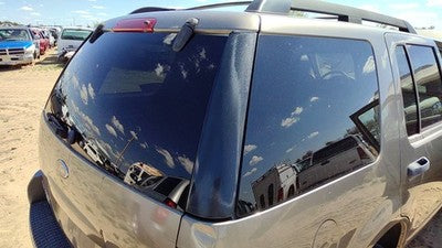 05 Ford Explorer Passenger Right Rear Moulding On Quarter Panel Oem Upper Corner