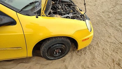2000-2005 Dodge Neon Passenger Right Front Fender Oem Yellow 05012670Ad