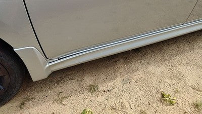 2007-12 Sentra Sr Driver Left Lower Rocker Panel Moulding Side Skirt Silver K23