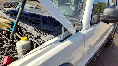 2002-2007 Jeep Liberty Driver Left Hood Hinge Assembly Oem White Pw1 55176929Ac