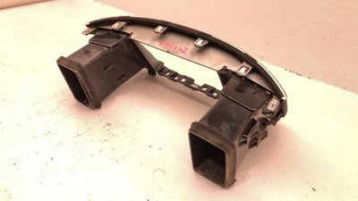 2013 Nissan Pathfinder Radio Screen Ac Vent Bezel Dash Trim Oem 682703ka0a