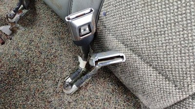 1992 Jeep Cherokee Driver Left Rear Seat Belt Buckle Receiver Back Oem Gray