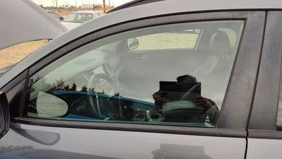 2016-2021 Hyundai Tucson Driver Left Front Side Window Door Glass Oem 82410D3030
