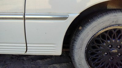 1998 Town & Country Driver Left Rear Moulding On Quarter Panel Pwp Golden White
