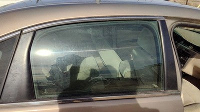2006-2016 Chevy Impala Passenger Right Rear Side Window Door Glass Oem Back