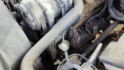 1999 Chevy Suburban Power Steering Pump With Mount Bracket Oem 5.7L