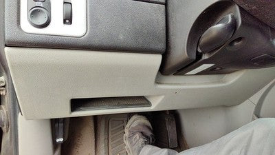 2007-2009 Chevy Equinox Lower Dash Under Column Knee Bolster Trim Panel Gray 142