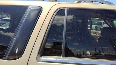 98-02 Navigator Passenger Right Rear Vent Window Back Door Glass With Frame Oem