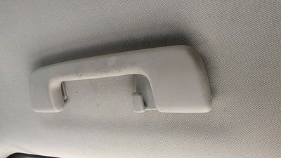 2010 Chevy Tahoe Pair Left Rear And Right Rear Grab Handles