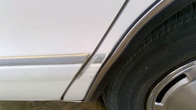 1994 Chevy Caprice Lh Driver Left Rear Moulding On Quarter Panel Oem White
