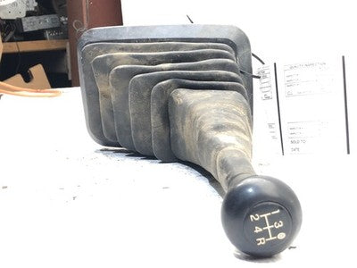 94 Mazda B2300 Floor Shifter Lever Assembly wth Boot 5 Speed Manual Transmission