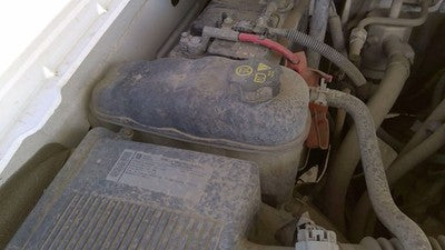 2007-2013 Gmc Sierra 1500 Coolant Reservoir Radiator Overflow Tank Bottle Oem
