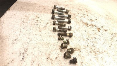 07 Toyota Tundra Set Of Bolts For Transmission Oem Factory Hardware 4.7l At 4x2
