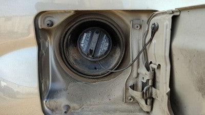 2003-2004 Nissan Xterra Fuel Filler Neck Assembly With Gas Cap Oem Xe 172215S801