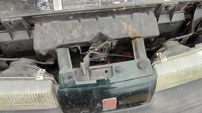 1991-1997 Saturn Sl1 Hood Latch Assembly With Bracket Oem 21124392