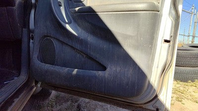 06-07 Caravan Passenger Right Front Door Trim Panel With Switches D5 Slate Gray