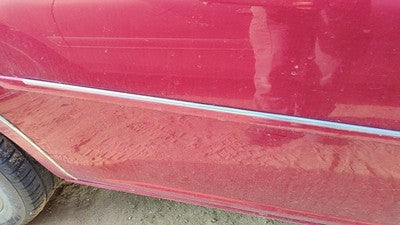 06-07 Lucerne Passenger Right Rear Moulding From Door Back Trim Crimson 86U