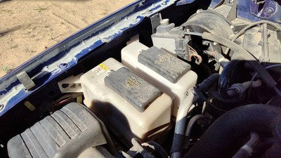 2002-2011 Ford Ranger Windshield Washer Fluid Reservoir With Pump Oem Wiper Tank