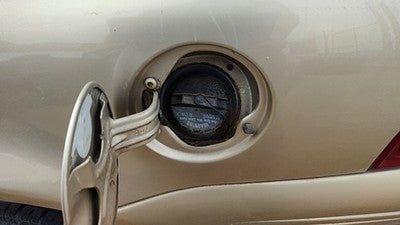 1999 Dodge Stratus Fuel Filler Neck Assembly With Gas Cap Oem 4764757Ad