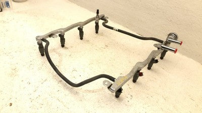 2001-2002 Grand Marquis Complete Fuel Rail With Injectors Set Loaded Oem 4.6L