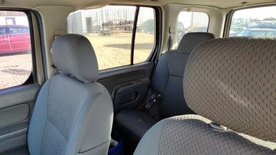 2002-2004 Nissan Xterra Pair Of Front Headrests Oem Left Right Set Seat