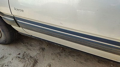 1990 Olds 88 Driver Left Front Moulding From Door Oem Trim Strip